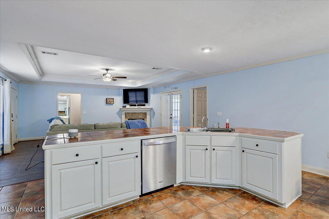 206 Roxbury Cove Florence, MS 39073 - Photo 12 of 39 13-206 Roxbury Cove