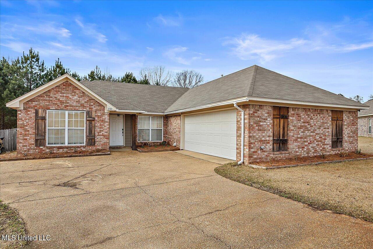 206 Roxbury Cove Florence, MS 39073 - Photo 3 of 39 04-206 Roxbury Cove