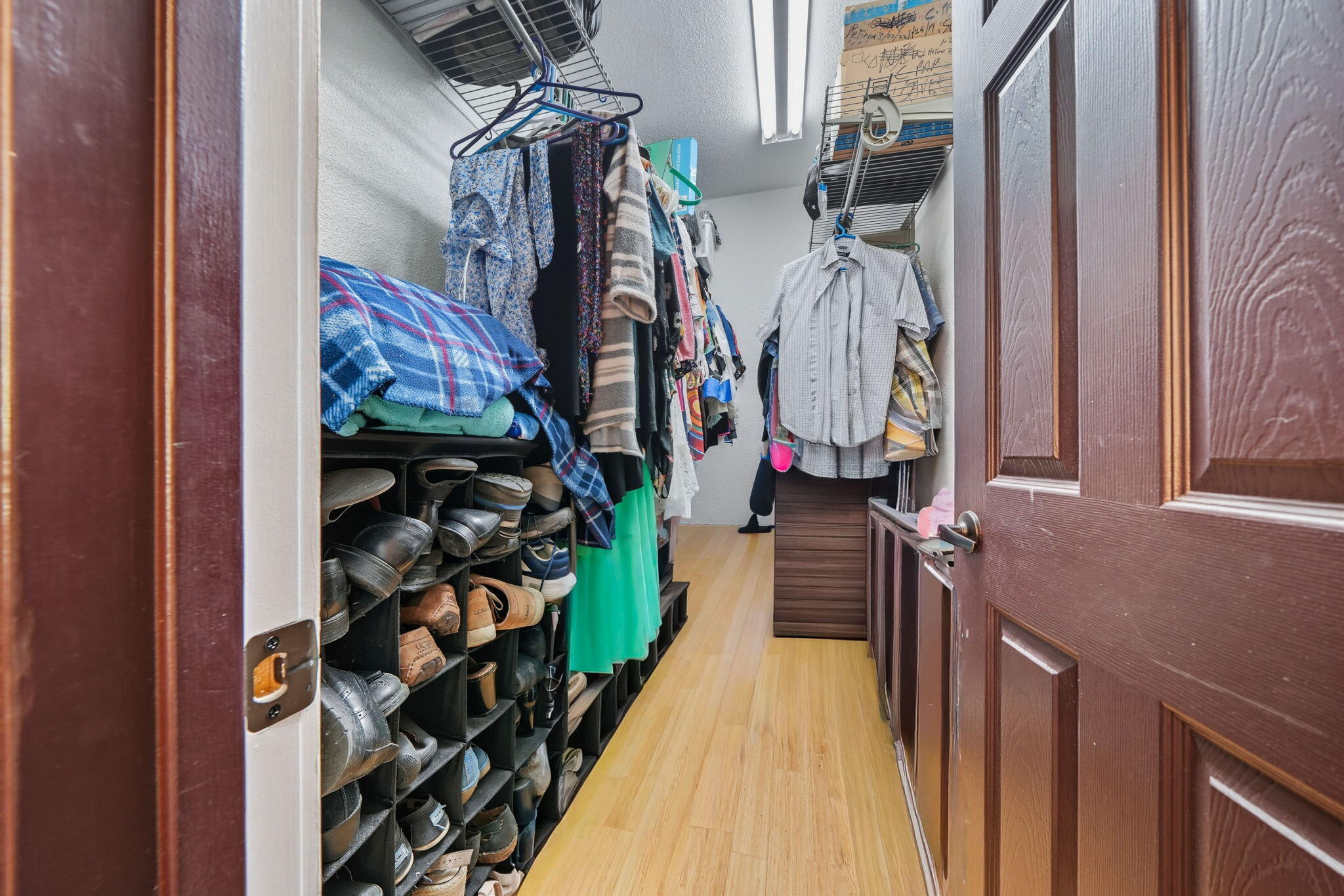 25031 Kauffman Avenue Red Bluff, CA 96080 - Photo 19 of 57 Primary closet