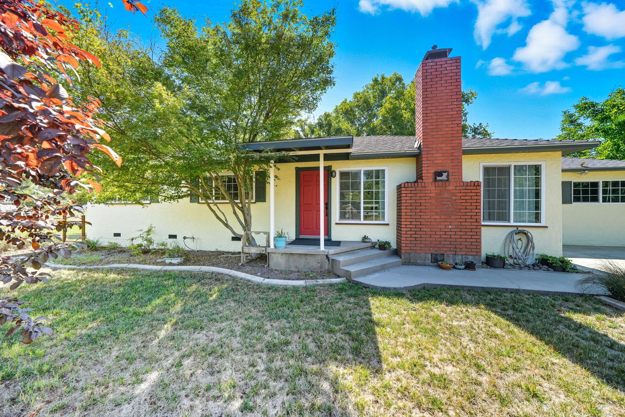 25031 Kauffman Avenue Red Bluff, CA 96080 - Photo 2 of 57 Front