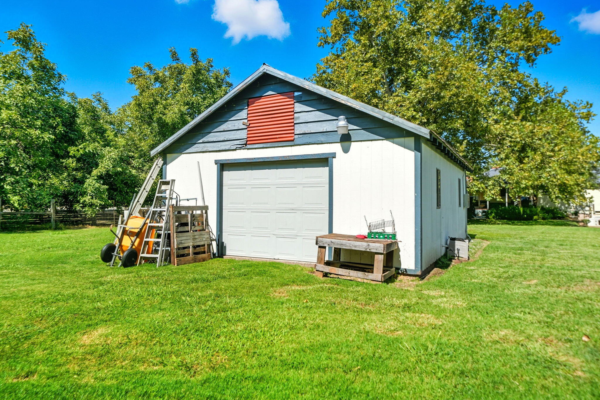 25031 Kauffman Avenue Red Bluff, CA 96080 - Photo 34 of 57 Backyard & shop w/solar