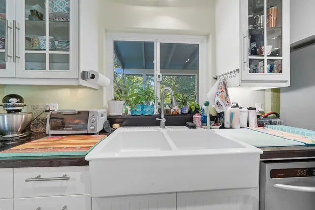 $394,900 | 25031 Kauffman Avenue, Red Bluff, CA 96080