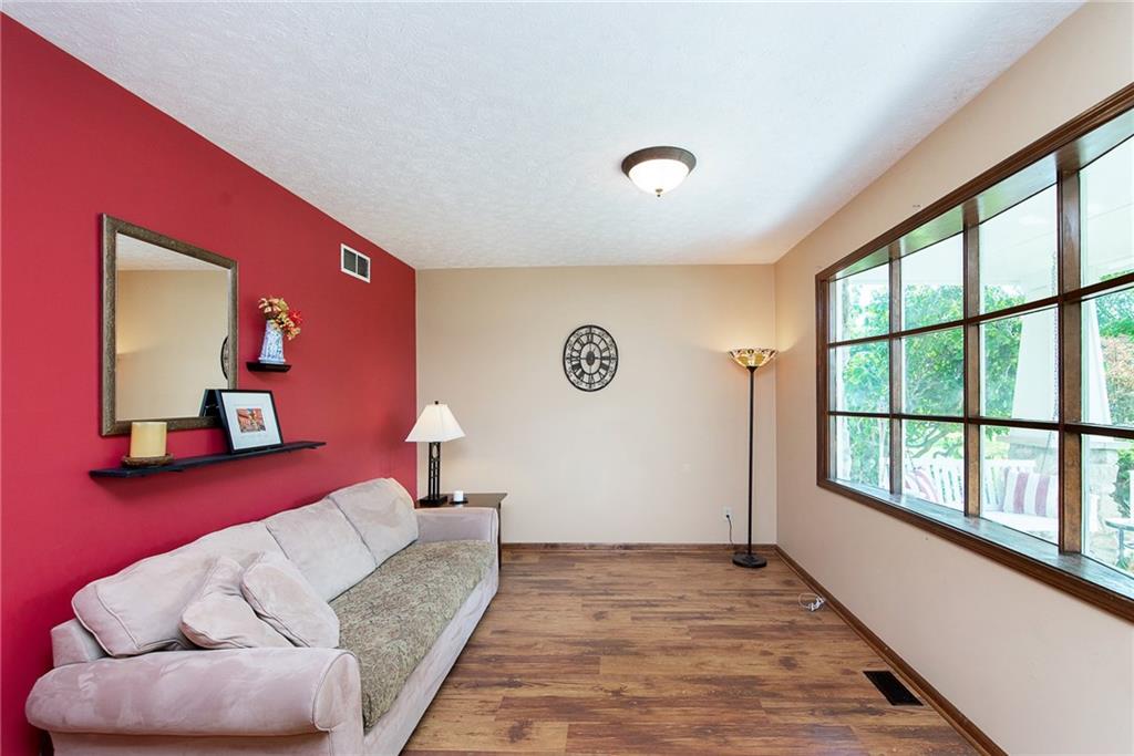 9638 Vandergriff Road Indianapolis, IN 46239 - Photo 6 of 33