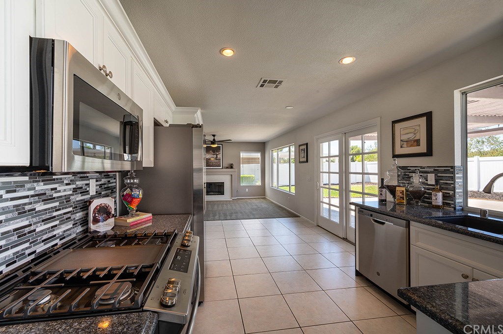 32182 Cala Torrente Temecula, CA 92592 - Photo 8 of 45