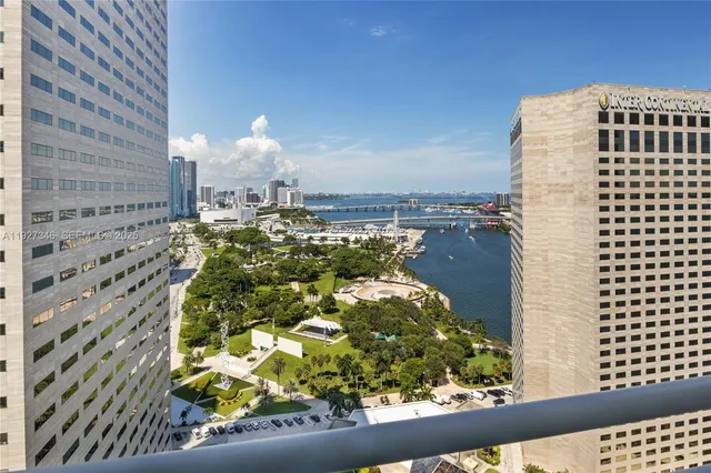 a picture of a city view