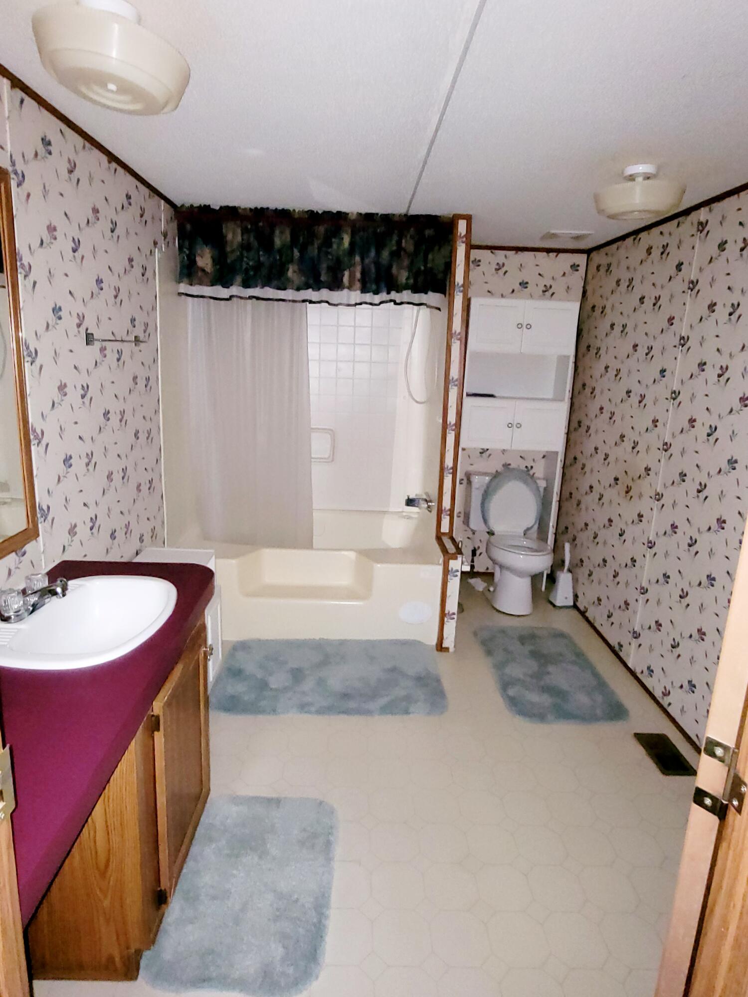 189 Richard Long Road Dante, VA 24237 - Photo 14 of 34 20211017_182753