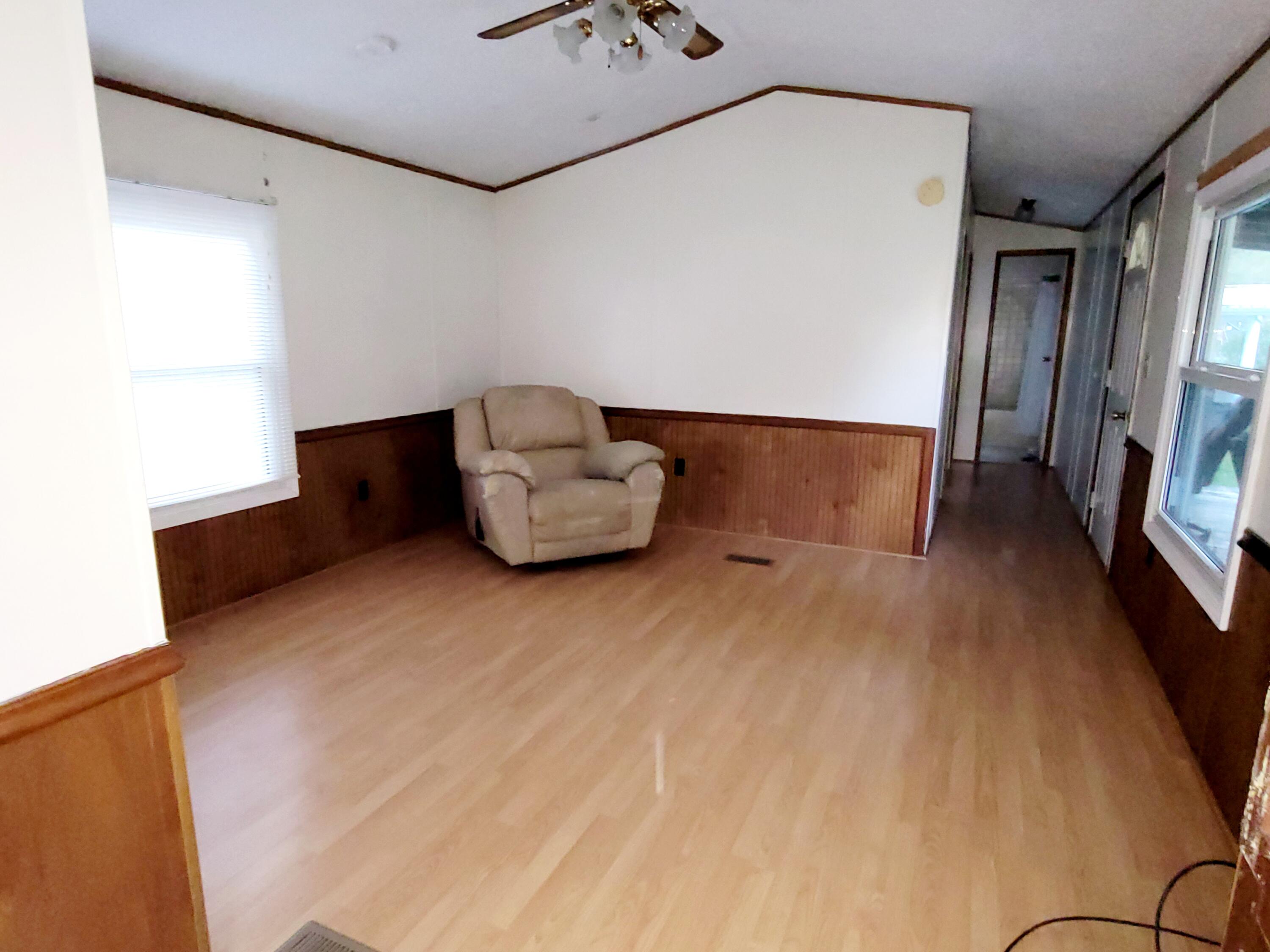 189 Richard Long Road Dante, VA 24237 - Photo 32 of 34 20211017_183124