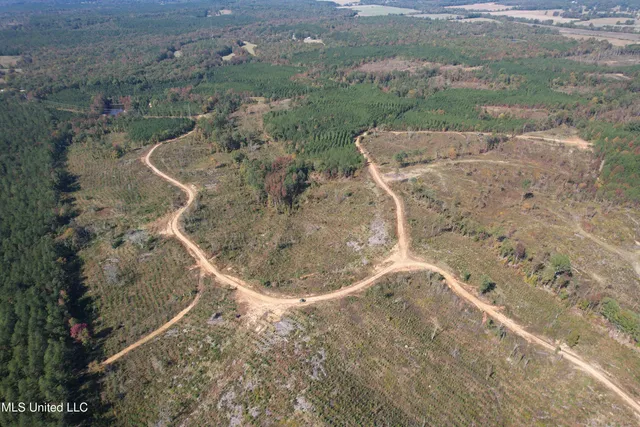 $815,871 | Ms-32, Water Valley, MS 38965