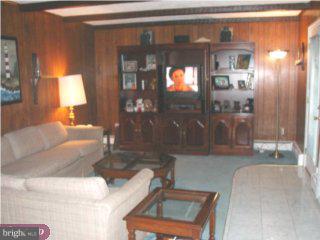 124 Moonflower Road Hatboro, PA 19040 - Photo 4 of 6 Gallery Image 4