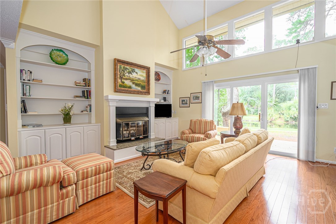 3 Ribault Lane Savannah, GA 31411 - Photo 4 of 32 Gallery Image 4