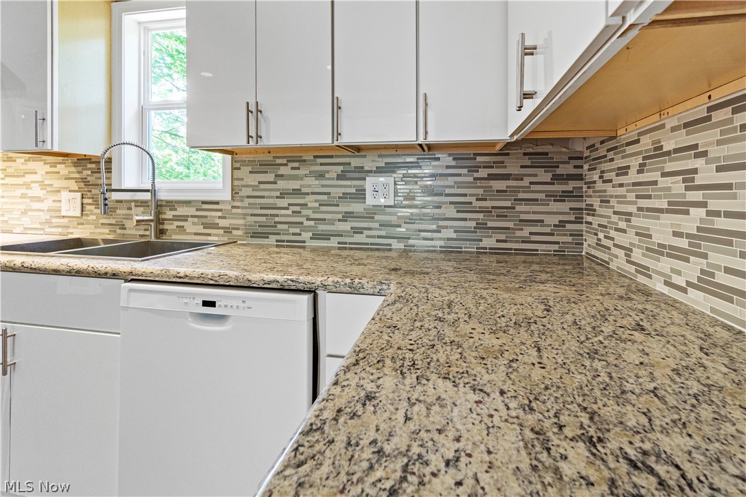 7938 Ridge Road North Royalton, OH 44133 - Photo 5 of 25 Gallery Image 5