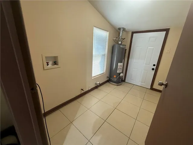 $1,400 | 526 Brown Avenue, Harvey, LA 70058