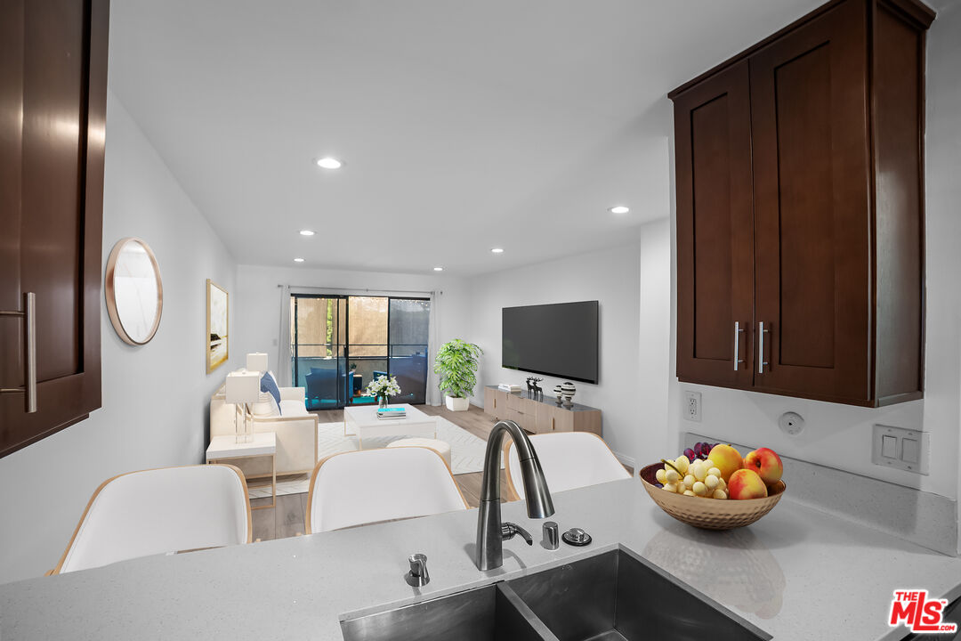 26251 Vermont Avenue, Unit 103 Harbor City, CA 90710 - Photo 6 of 31