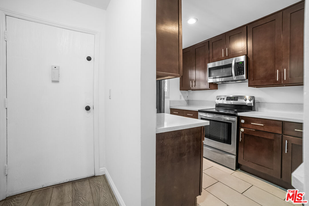 26251 Vermont Avenue, Unit 103 Harbor City, CA 90710 - Photo 9 of 31