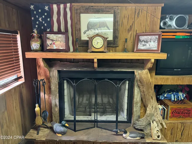 $359,900 | 199 North Duck Avenue, Wewahitchka, FL 32465