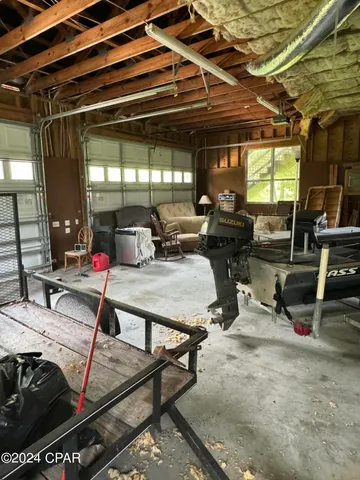 $359,900 | 199 North Duck Avenue, Wewahitchka, FL 32465