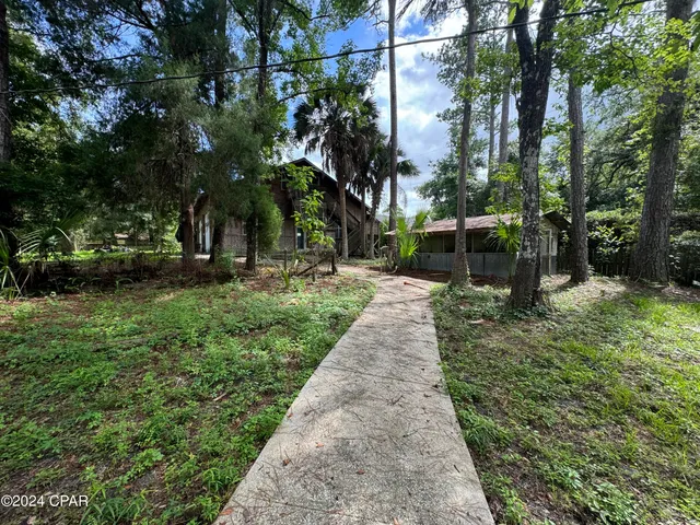 $359,900 | 199 North Duck Avenue, Wewahitchka, FL 32465