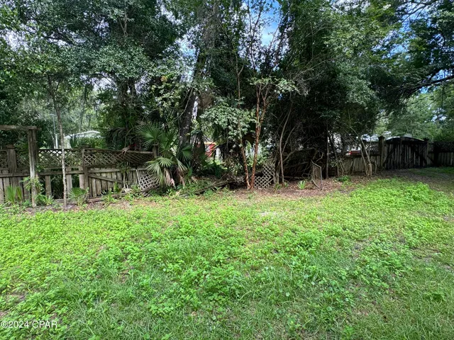 $359,900 | 199 North Duck Avenue, Wewahitchka, FL 32465