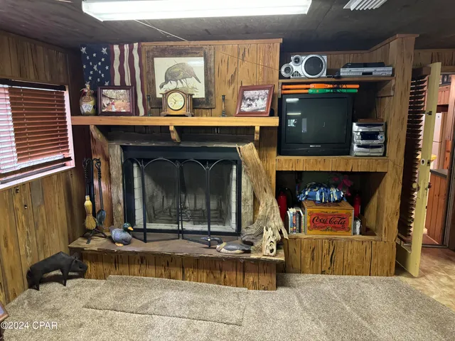 $359,900 | 199 North Duck Avenue, Wewahitchka, FL 32465