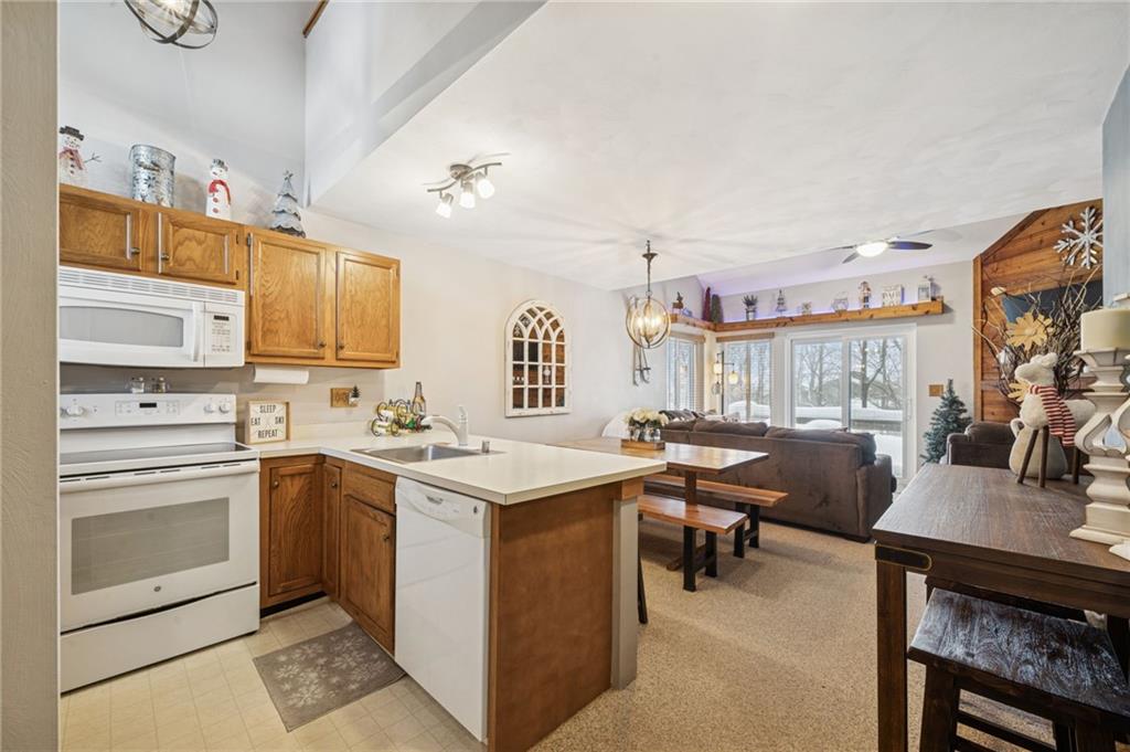 5103 Summit Drive Hidden Valley, PA 15502 - Photo 2 of 29