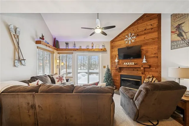 $269,900 | 5103 Summit Drive, Hidden Valley, PA 15502