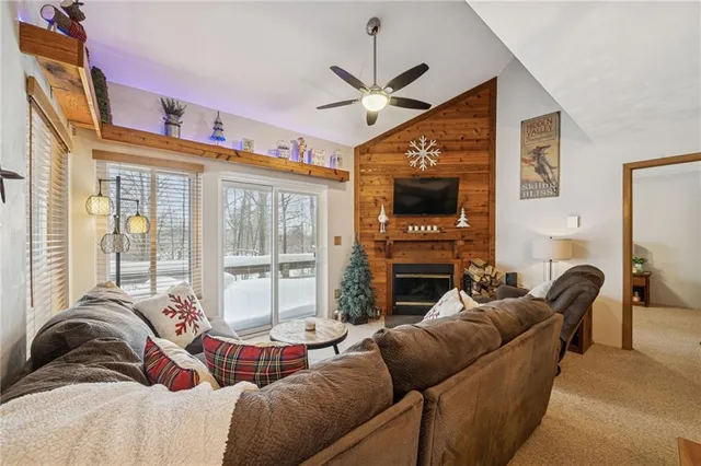 $269,900 | 5103 Summit Drive, Hidden Valley, PA 15502