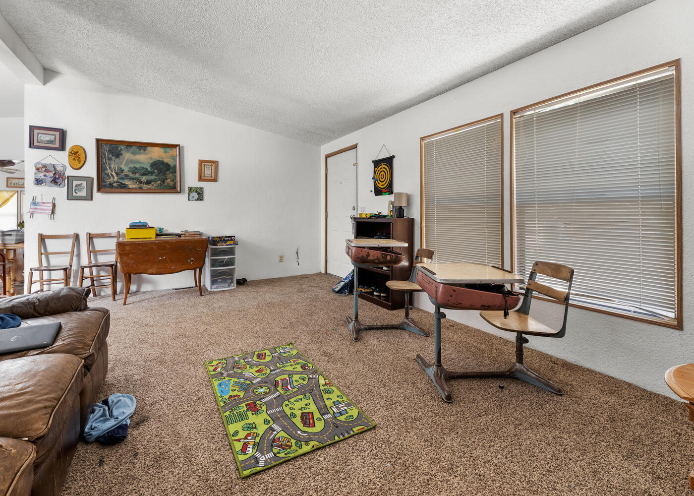 35312 Lenard Road Springville, CA 93265 - Photo 5 of 37 Living Room