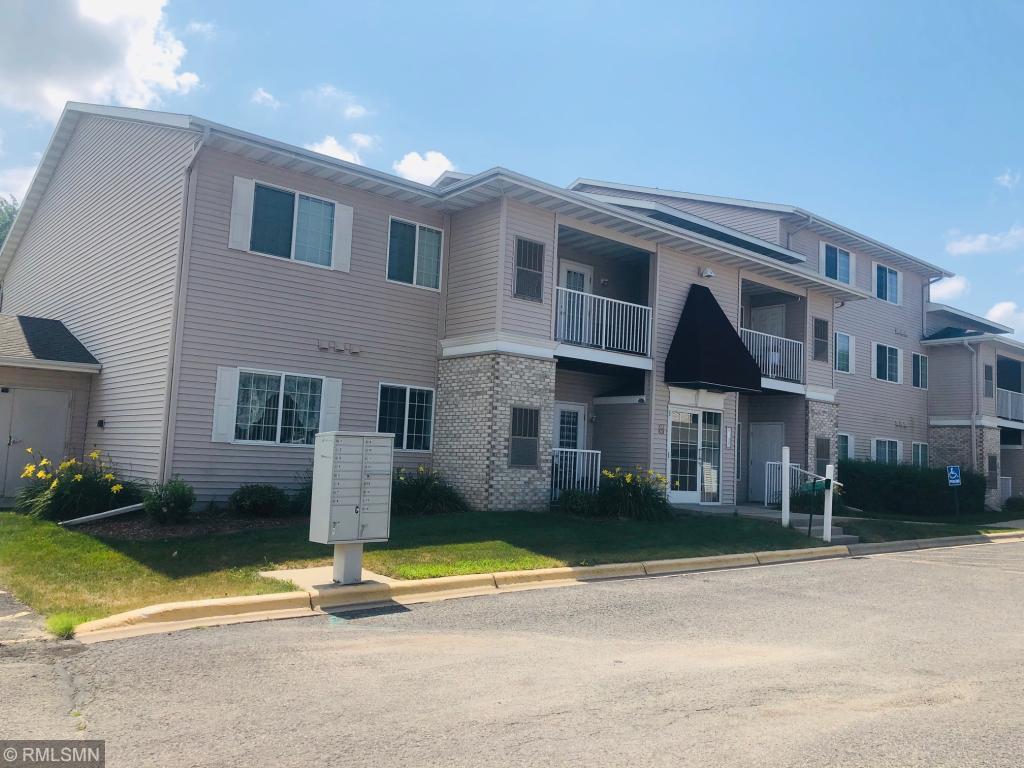 831 37th Avenue Northwest, Unit D Rochester, MN 55901 - Photo 2 of 3