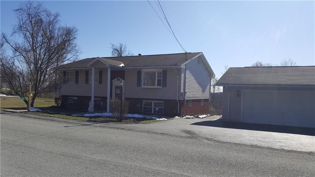 493 Pleasant View Smock Road Smock, PA 15480 - Photo 2 of 24