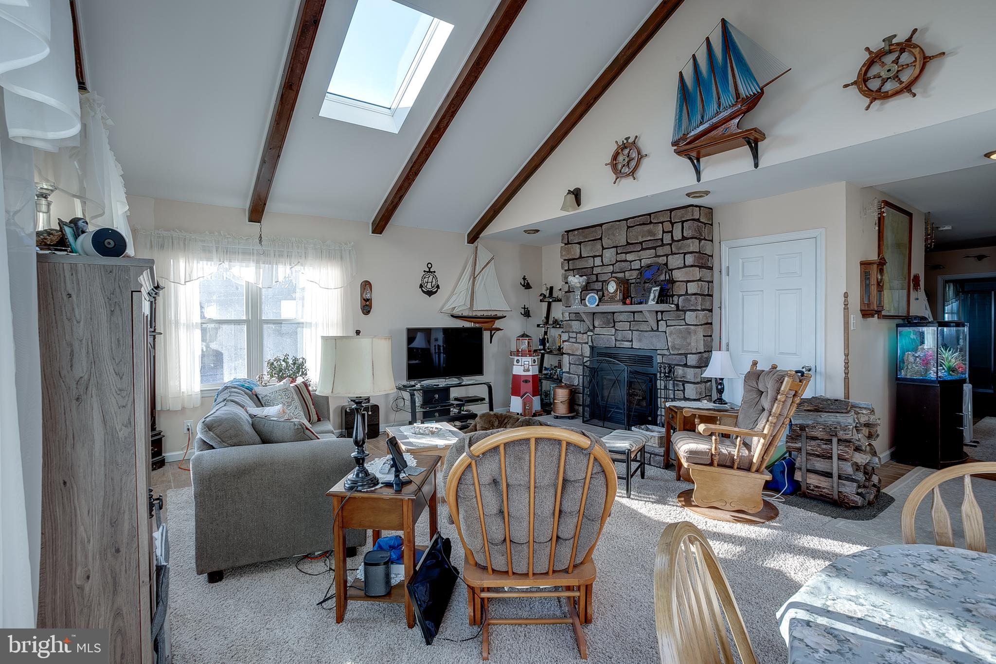 250 Cove Road Newport, NJ 08345 - Photo 21 of 40 Family Room