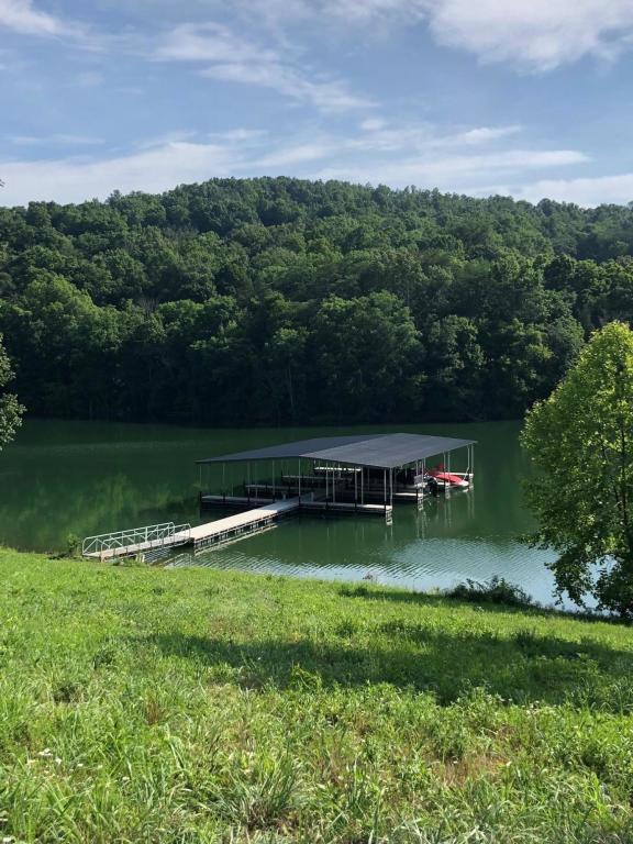 190 Hickory Valley Road, Unit 211 Maynardville, TN 37807 - Photo 2 of 16 Boat Dock