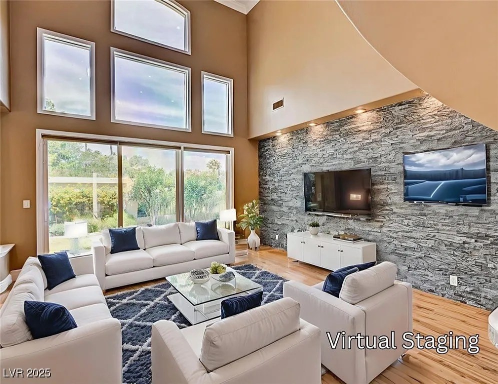 8224 Horseshoe Bend Lane Las Vegas, NV 89113 - Photo 7 of 33