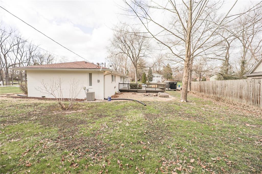 7255 Dean Road Indianapolis, IN 46250 - Photo 5 of 25