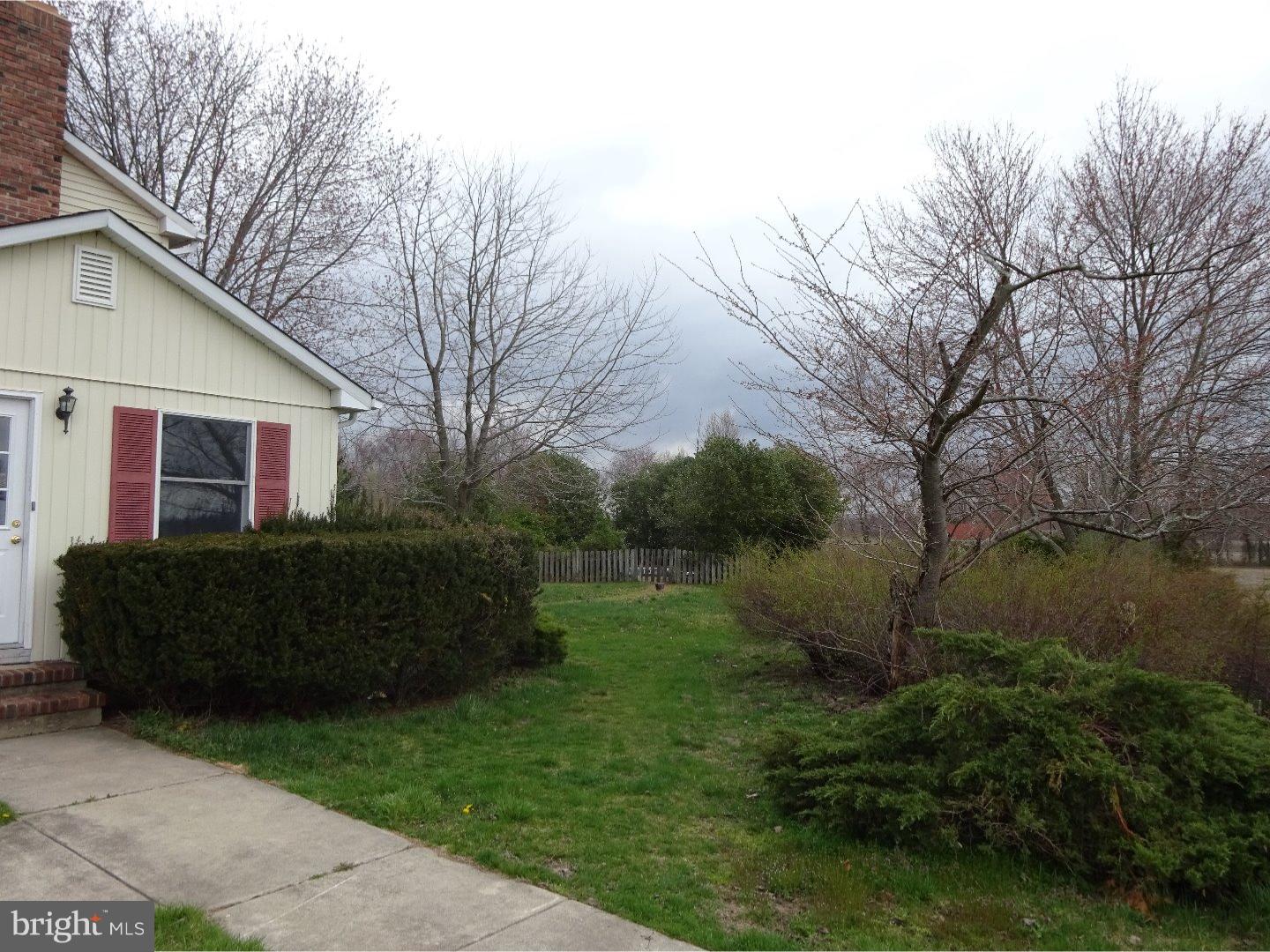 306 Red Lion Road Southampton, NJ 08088 - Photo 6 of 25 Exterior Side