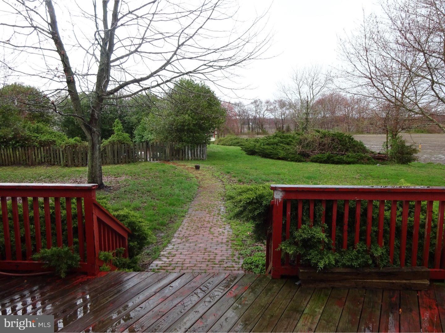 306 Red Lion Road Southampton, NJ 08088 - Photo 9 of 25 View in Back
