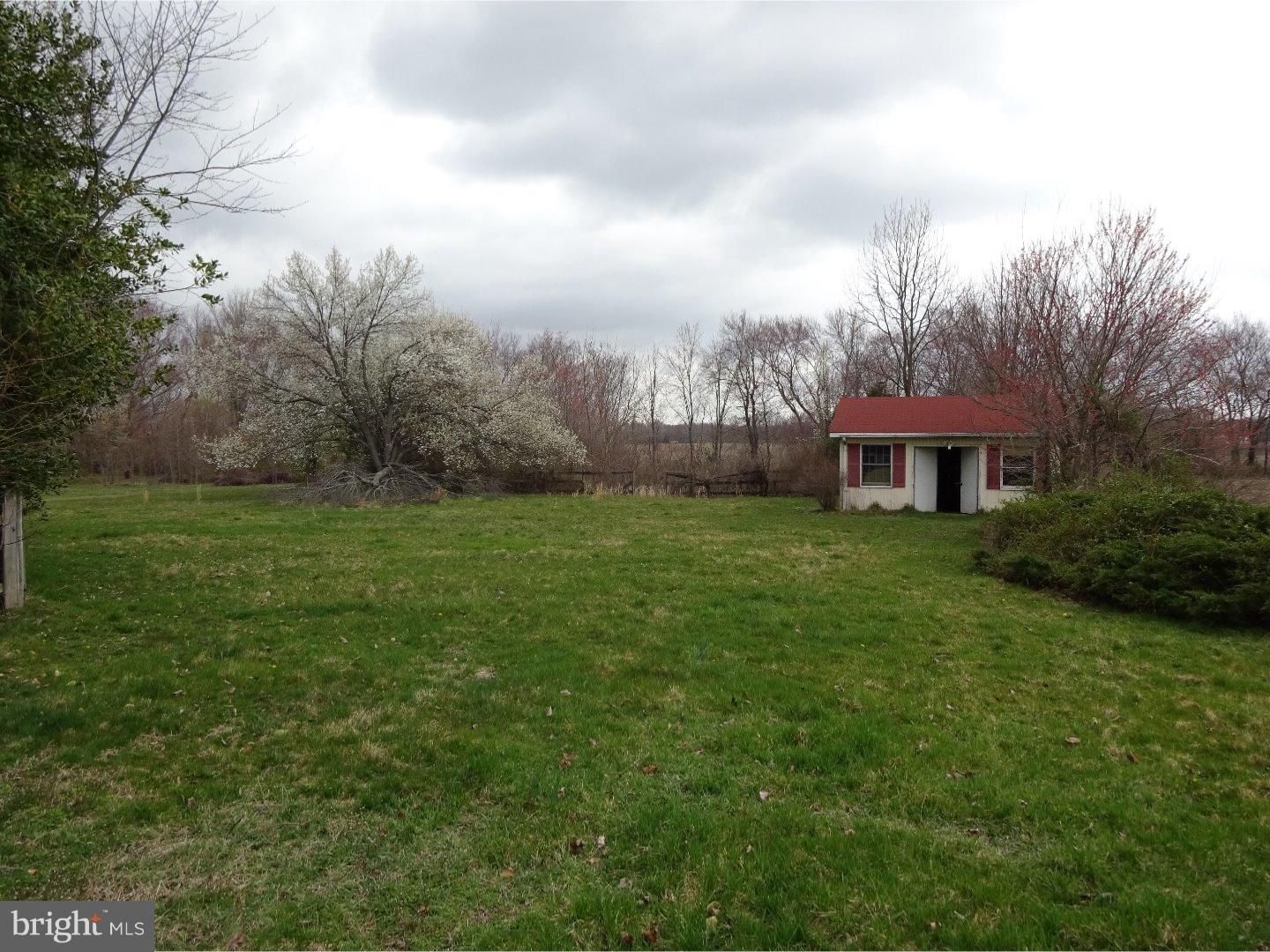 306 Red Lion Road Southampton, NJ 08088 - Photo 10 of 25 Back Yard