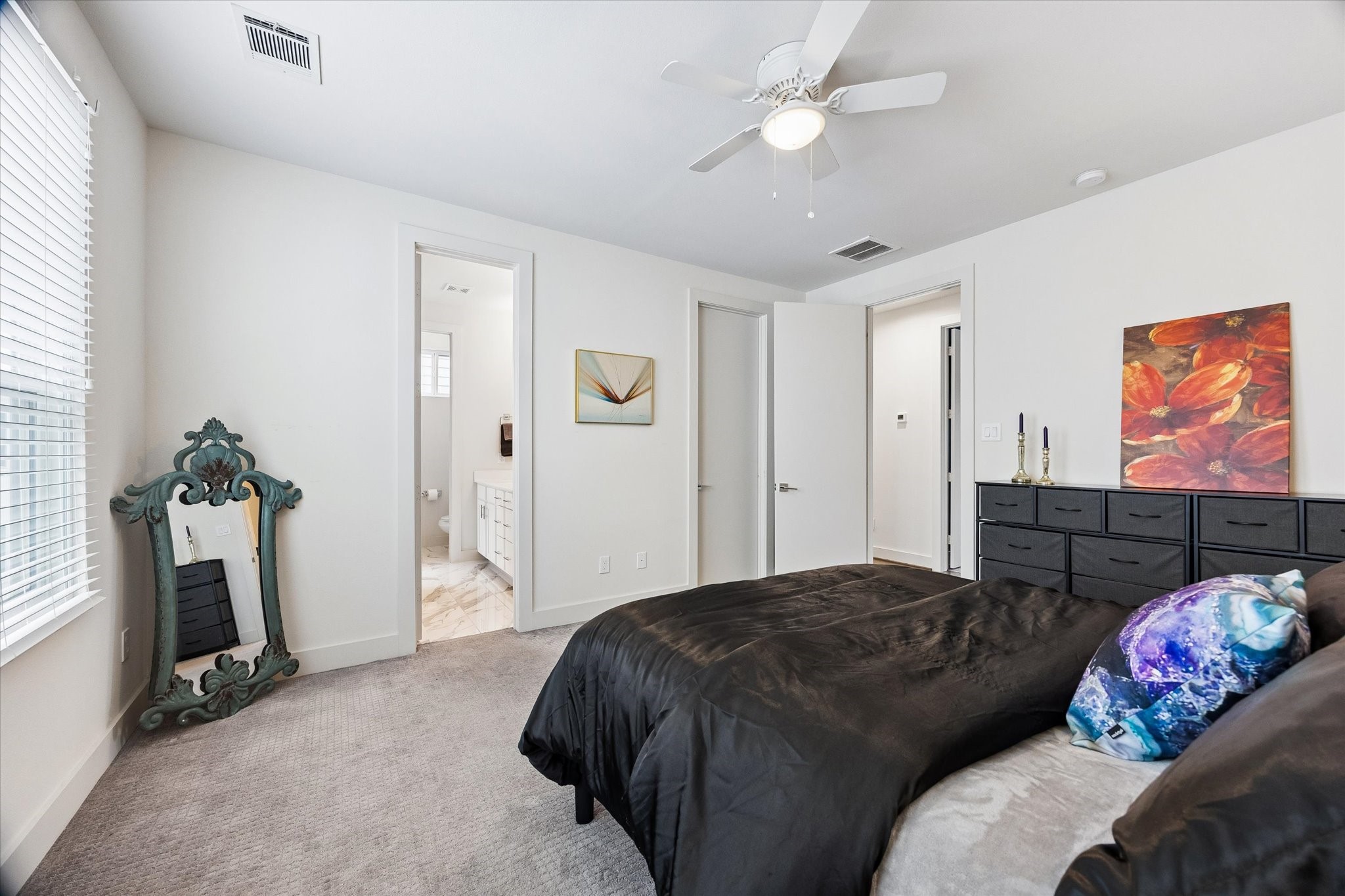1310 Hussion Street Houston, TX 77003 - Photo 18 of 34