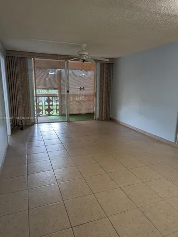 $250,000 | 211 Northeast 8th Avenue, Unit 209, Hallandale Beach, FL 33009