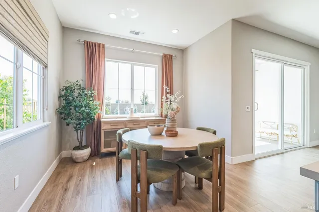 $729,900 | 697 Castle Street, Oakley, CA 94561