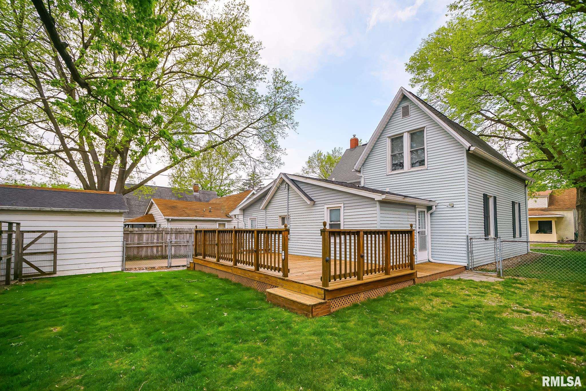 914 Henrietta Street Pekin, IL 61554 - Photo 10 of 61
