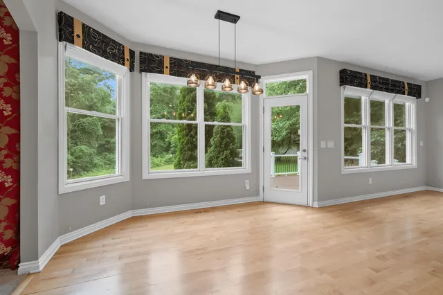 $874,900 | 9116 South 6th Street, Kalamazoo, MI 49009