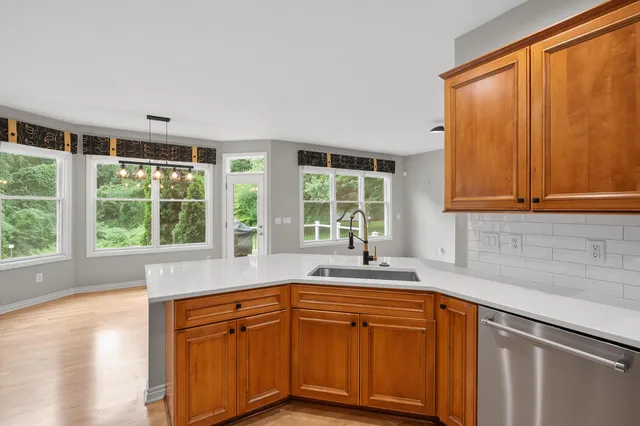 $874,900 | 9116 South 6th Street, Kalamazoo, MI 49009