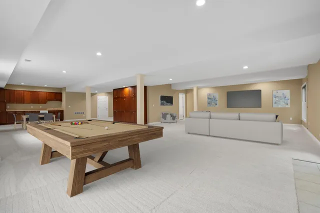 $874,900 | 9116 South 6th Street, Kalamazoo, MI 49009