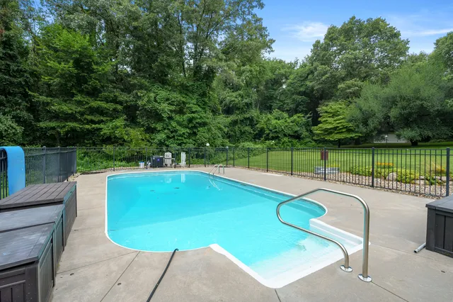 $874,900 | 9116 South 6th Street, Kalamazoo, MI 49009