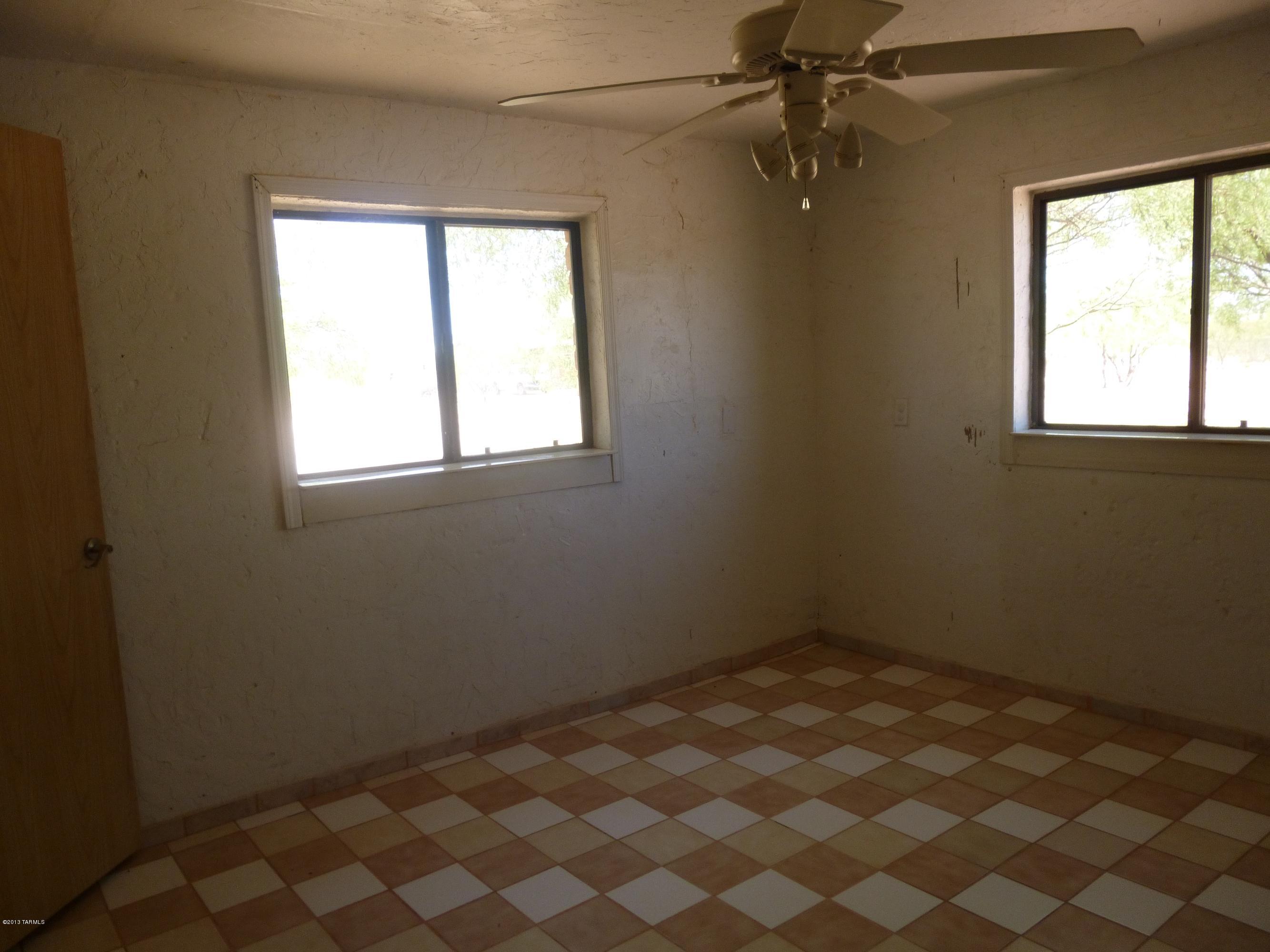 9925 North Feldman Road Marana, AZ 85653 - Photo 9 of 13