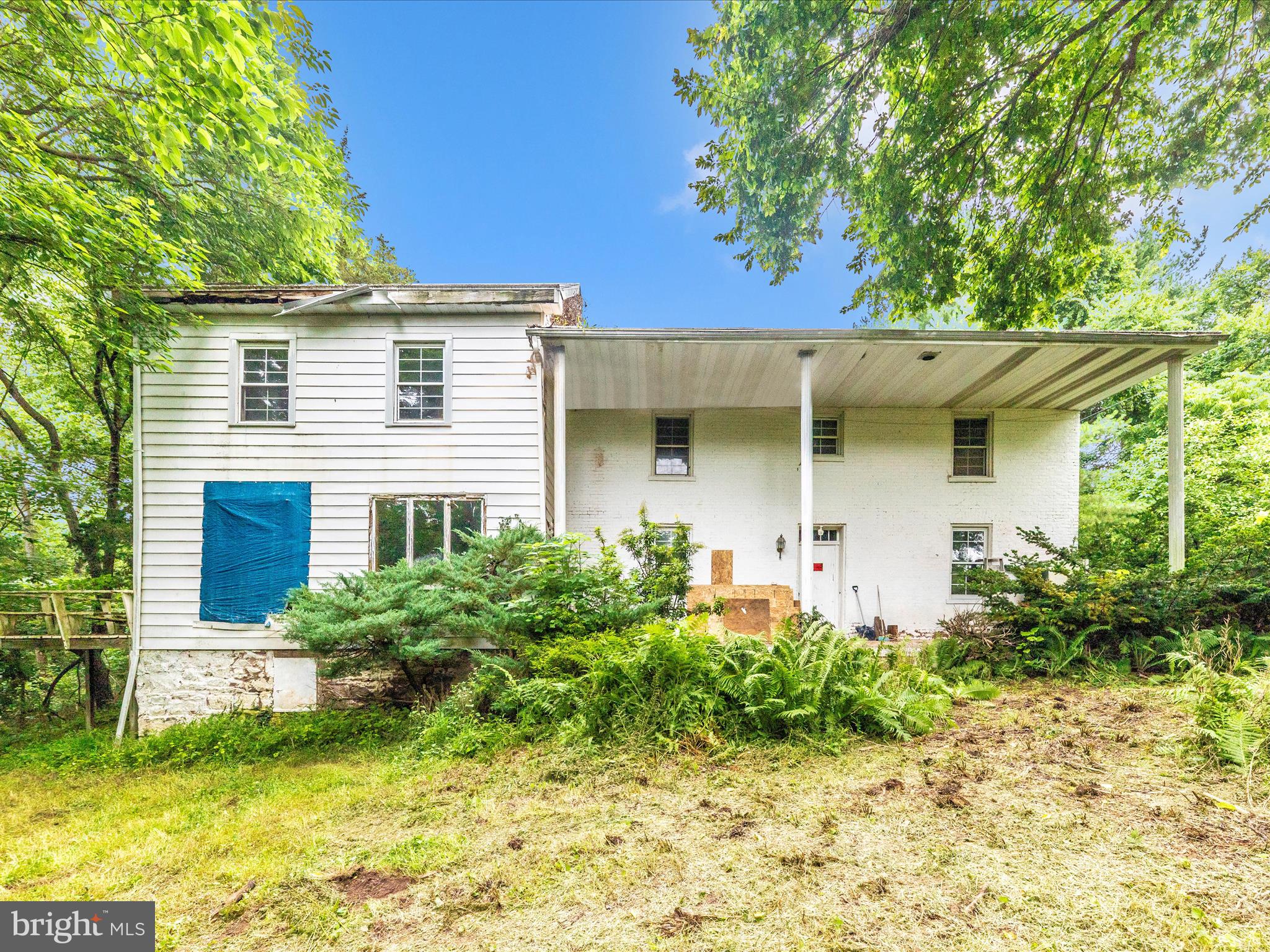 6753 Dickerson Road Dickerson, MD 20842 - Photo 2 of 49 Diamond in the rough