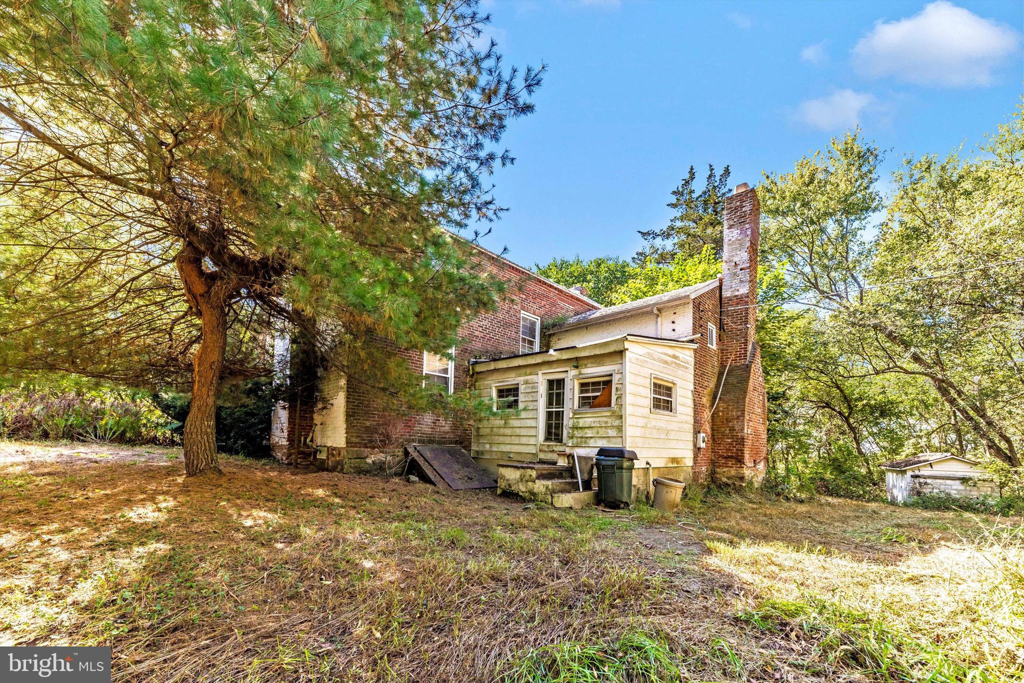 6753 Dickerson Road Dickerson, MD 20842 - Photo 4 of 49 Gallery Image 4