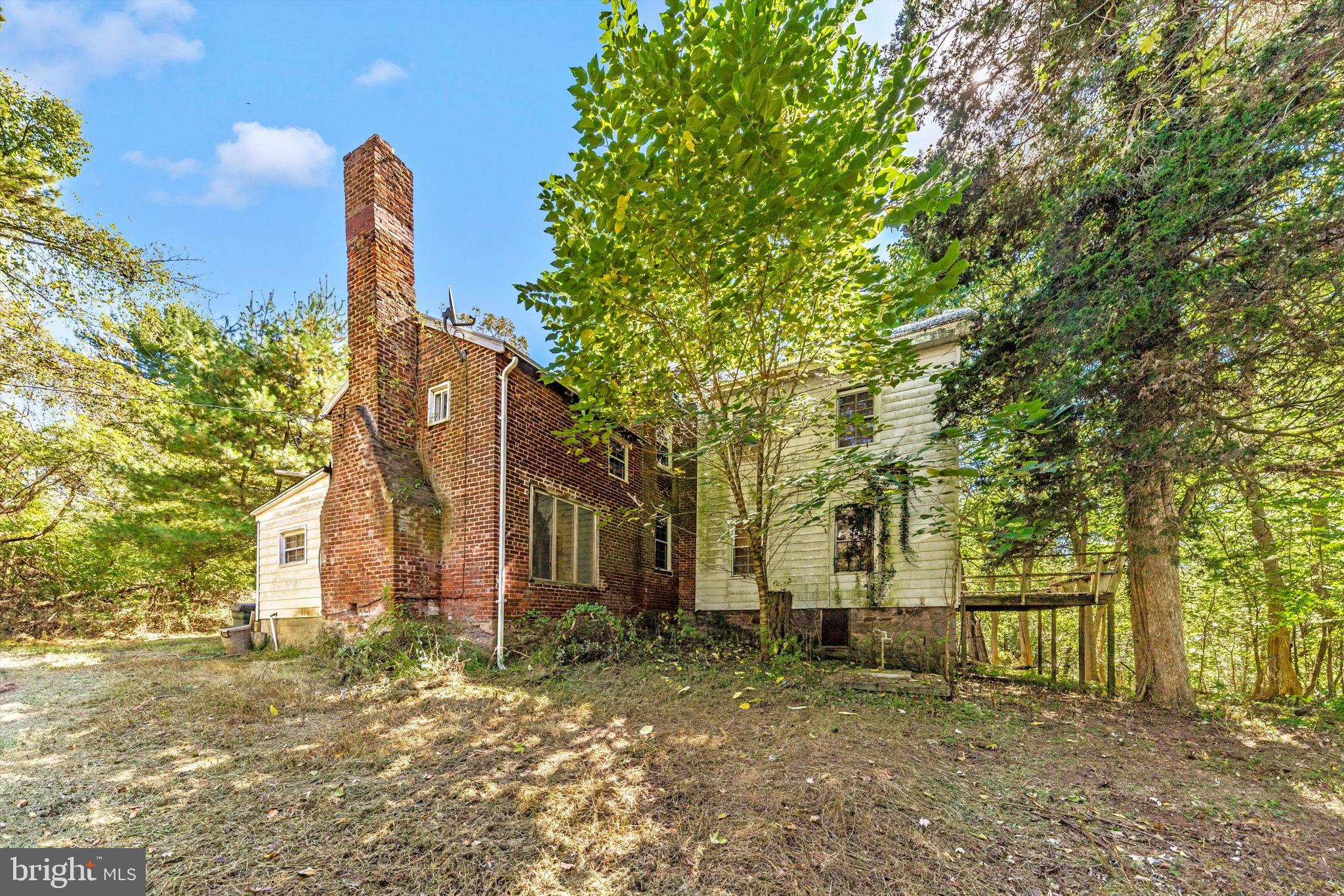 6753 Dickerson Road Dickerson, MD 20842 - Photo 6 of 49 Gallery Image 6