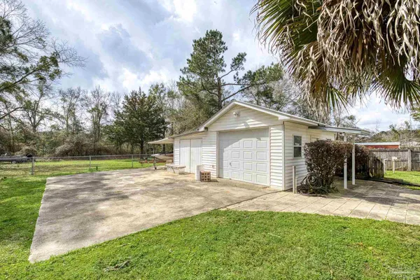 $275,000 | 3525 Applewood Lane, Cantonment, FL 32533