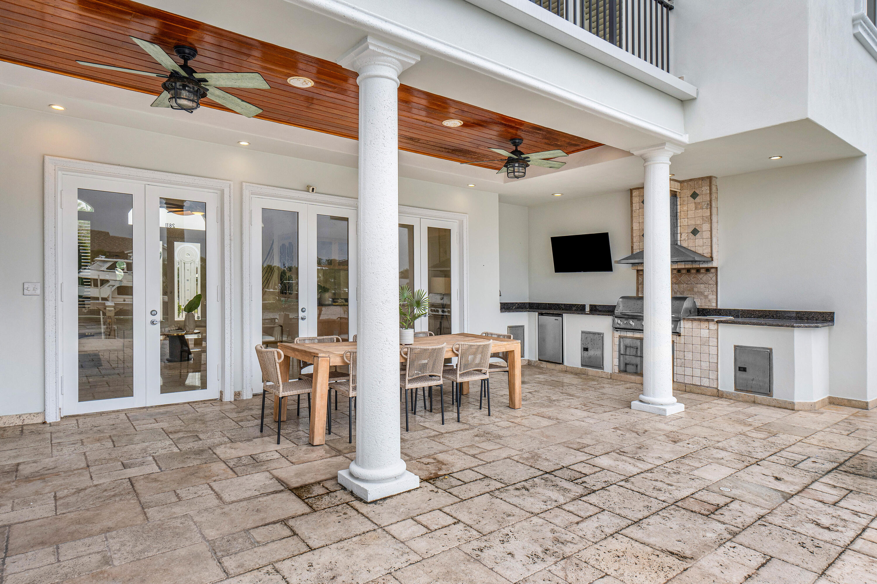 2811 Northeast 36th Street Lighthouse Point, FL 33064 - Photo 53 of 77 066-2811Northeast36thStreet-LighthousePo